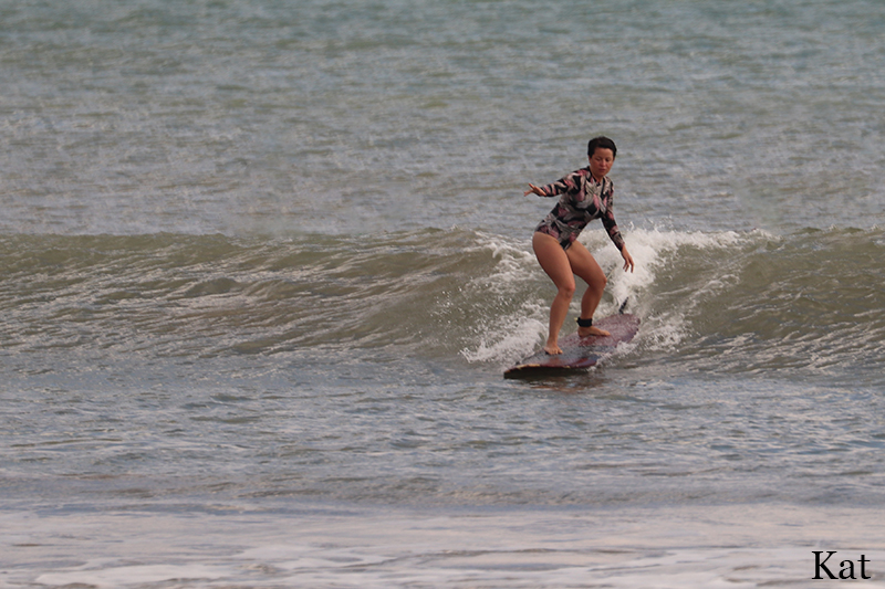 Beginners surf lessons at Jimbaran beach, Bali • Bali Surf Report