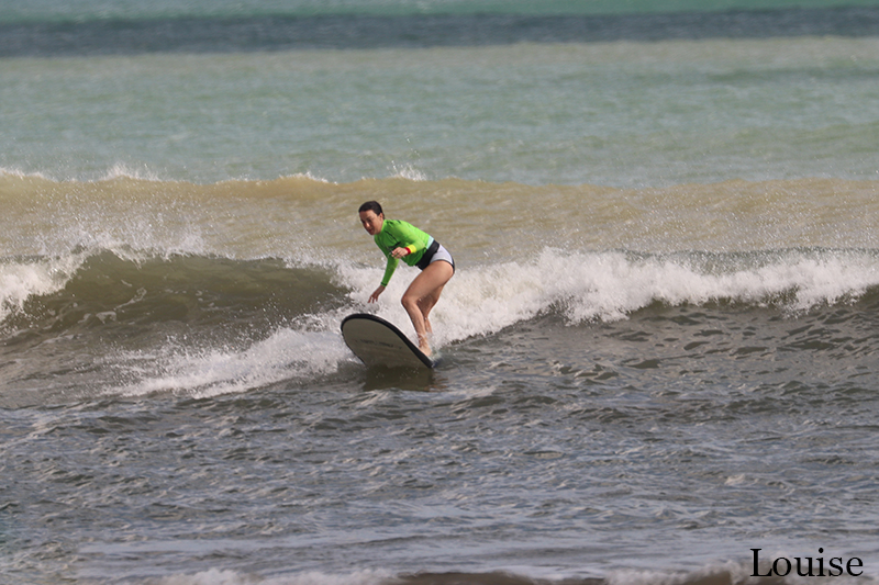 Beginners surf lessons at Jimbaran beach, Bali • Bali Surf Report